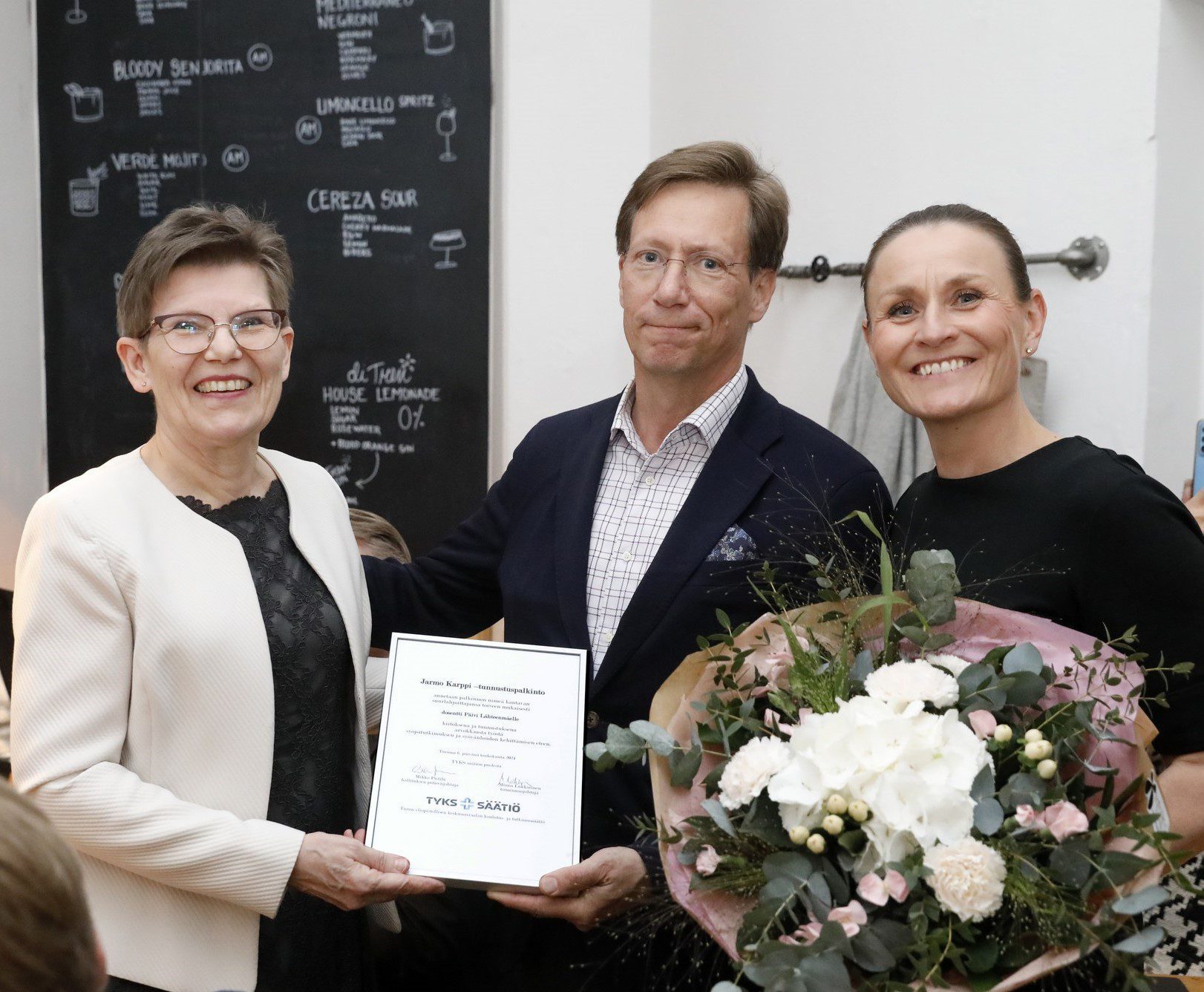 Ensimmäinen Jarmo Karppi -tunnustuspalkinto dosentti Päivi Lähteenmäelle